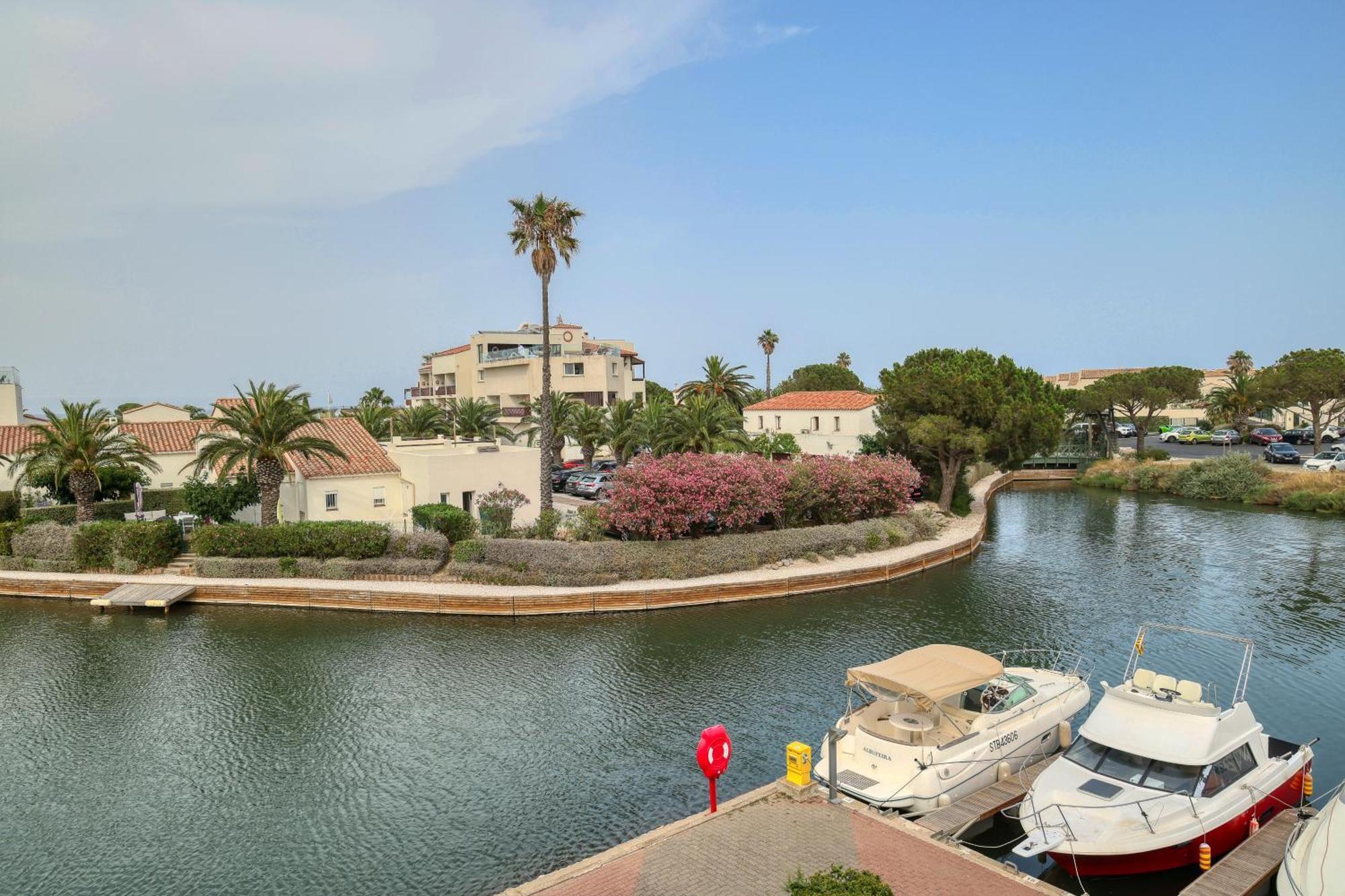 Fare Laurent Saint-Cyprien  Exterior photo